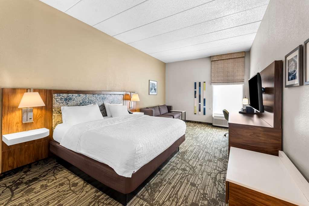 Hampton Inn Dayton/Huber Heights Номер фото